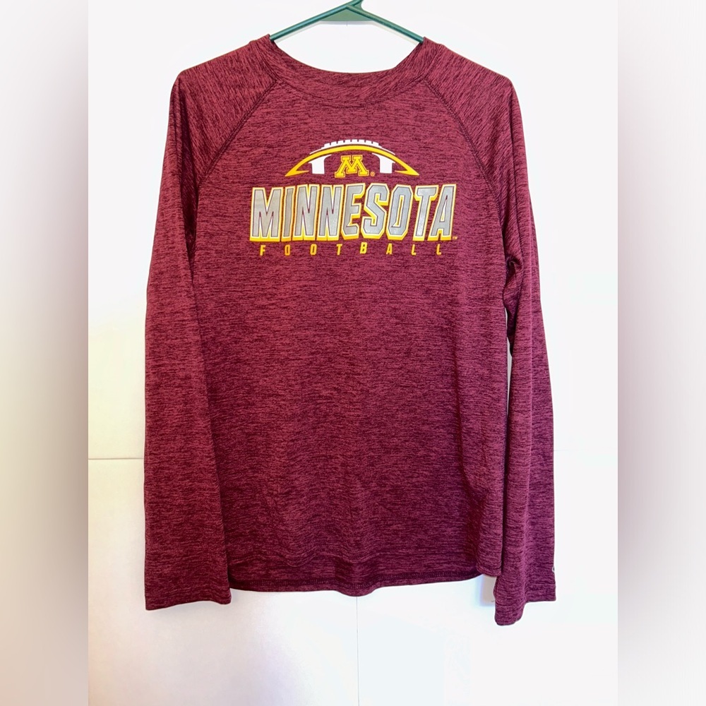 Men’s size medium dry, fit long sleeve Champion, Minnesota football T-shirt